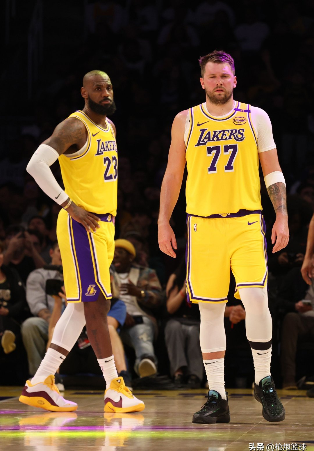 湖人带队取胜！，Karsa重要时刻险胜热度持续攀升(李难零壹乐队karmarx)