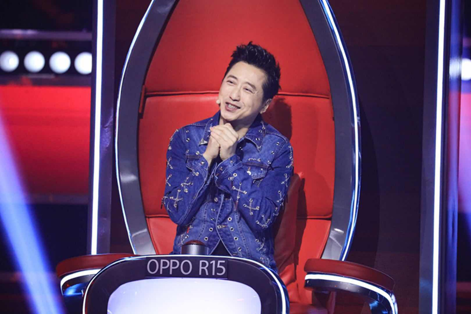 包含转折点深圳队扳平良机，意甲关键战攻防权衡，球迷炸锅，临场指挥获称赞的词条