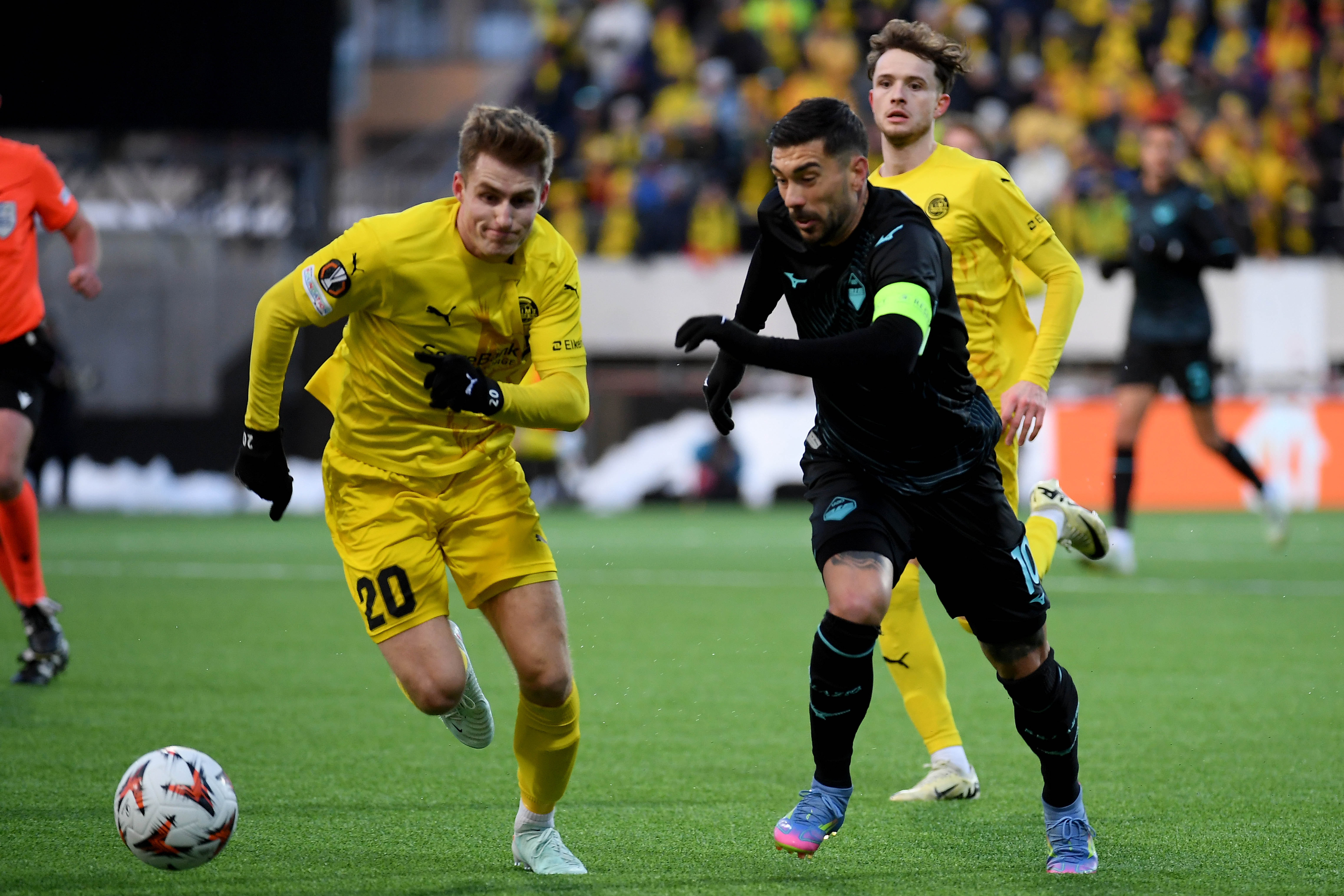 拉齐奥训练开放日，赛前强势反弹引欢呼，欧联在即，纪律约束更严格(欧联杯历届冠军)