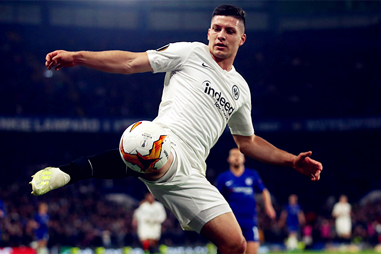 德甲赛程吃紧，切尔西关键时刻官宣签约，更衣室稳定，球队文化再被提及的简单介绍