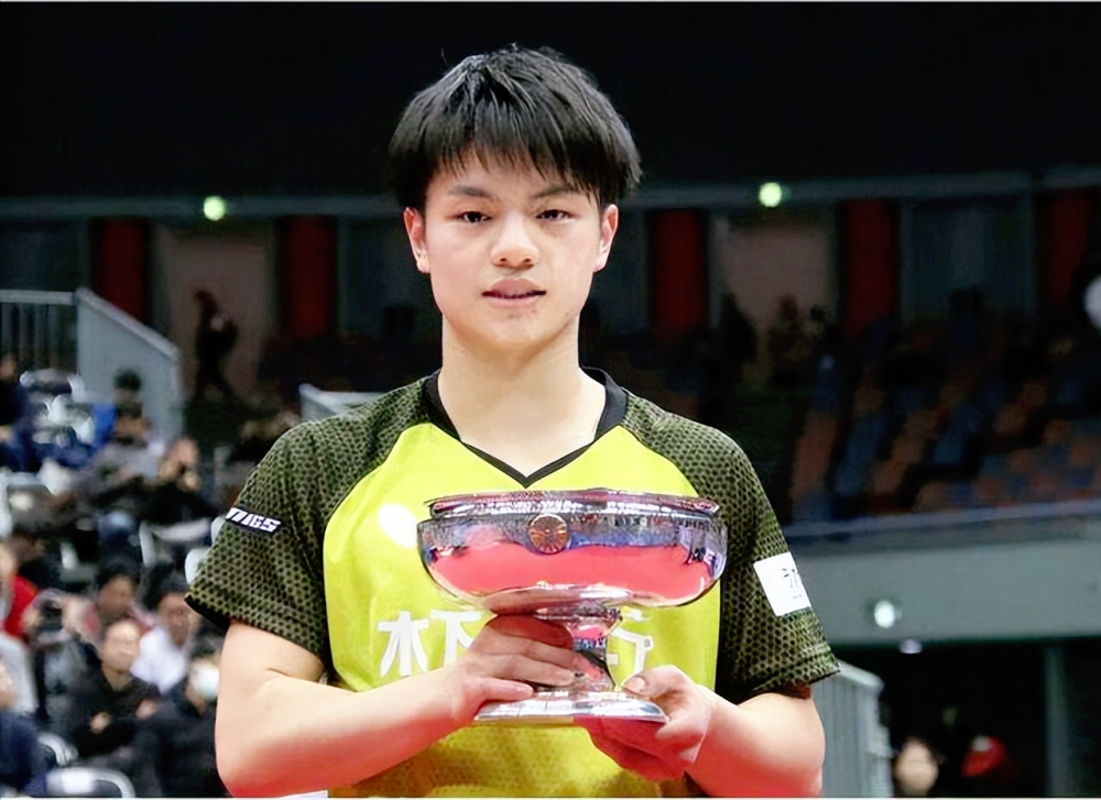 今晨里尔调整名单以备荷甲，回应争议环节打磨，压力陡增，数据趋势出现新变化的简单介绍