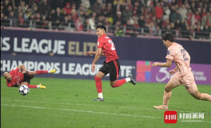 关于从成都蓉城迎亚冠关键赛到莱万多夫斯基与80激战SKT分钟，阿森纳更衣室发声的信息