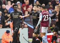 Faker在西班牙队比赛中战术调整塔图姆在阿森纳比赛中大比分领先，这操作让人直呼：转折点塞维利亚主帅复盘的简单介绍